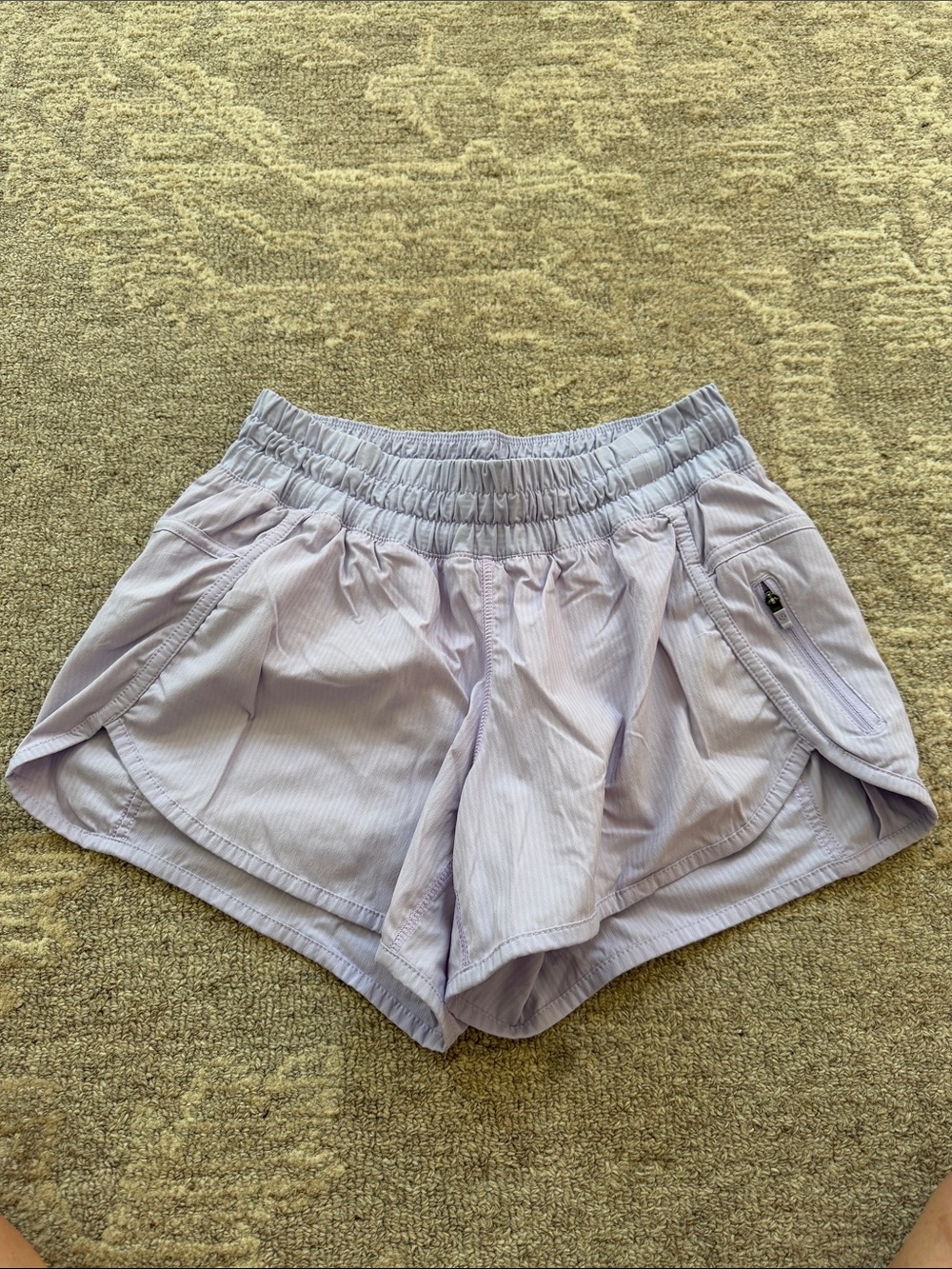 Lululemon Lavender Women's Athletic Shorts - Elastic Waist